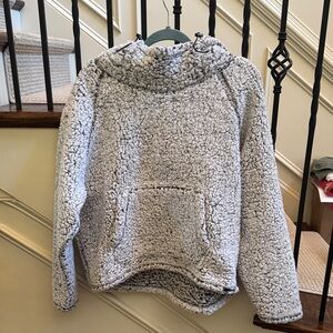 PINK Cozy Gray Sherpa Hoodie Women’s Size Medium